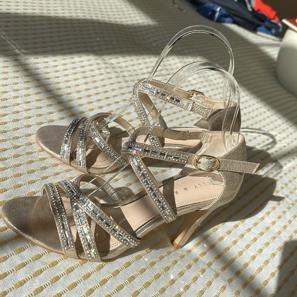 KELLY and KATIE REEKIE gold sparkly strappy heels - Picture 3 of 8